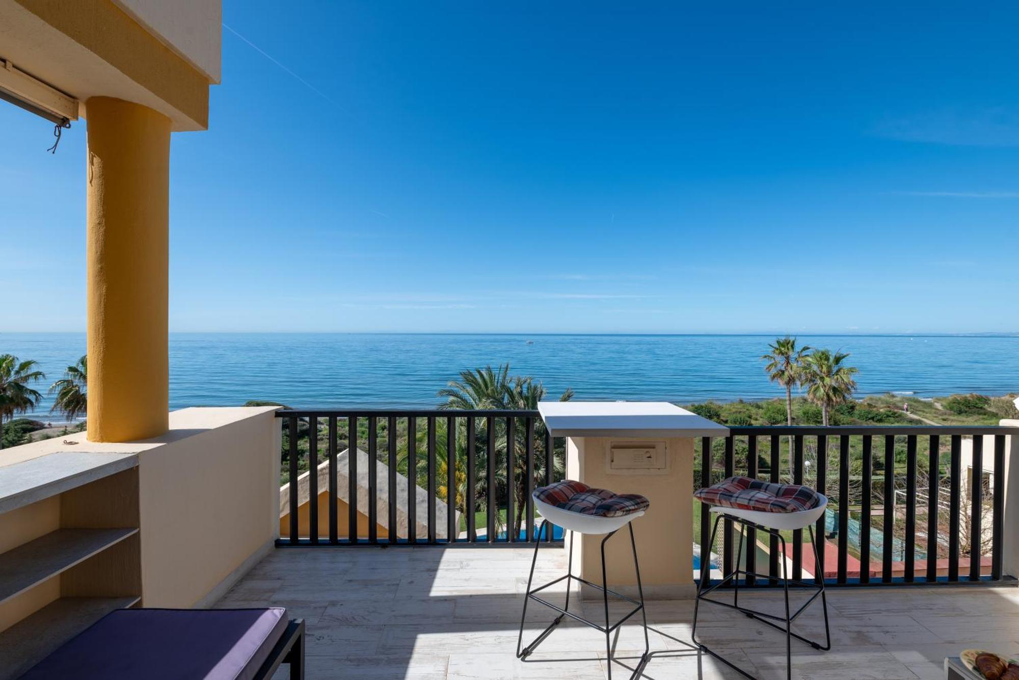 Oleholidays 843 Romana Playa Primera Linea De Playa * Marbella